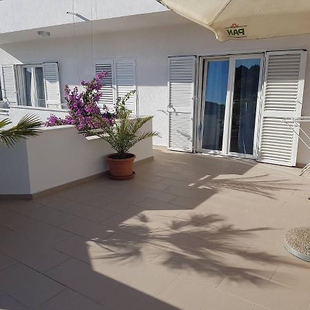 Apartmani Slavica บีโอกราดนาโมรู ภายนอก รูปภาพ