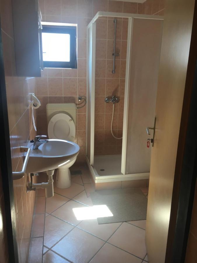 Apartmani Slavica บีโอกราดนาโมรู ภายนอก รูปภาพ