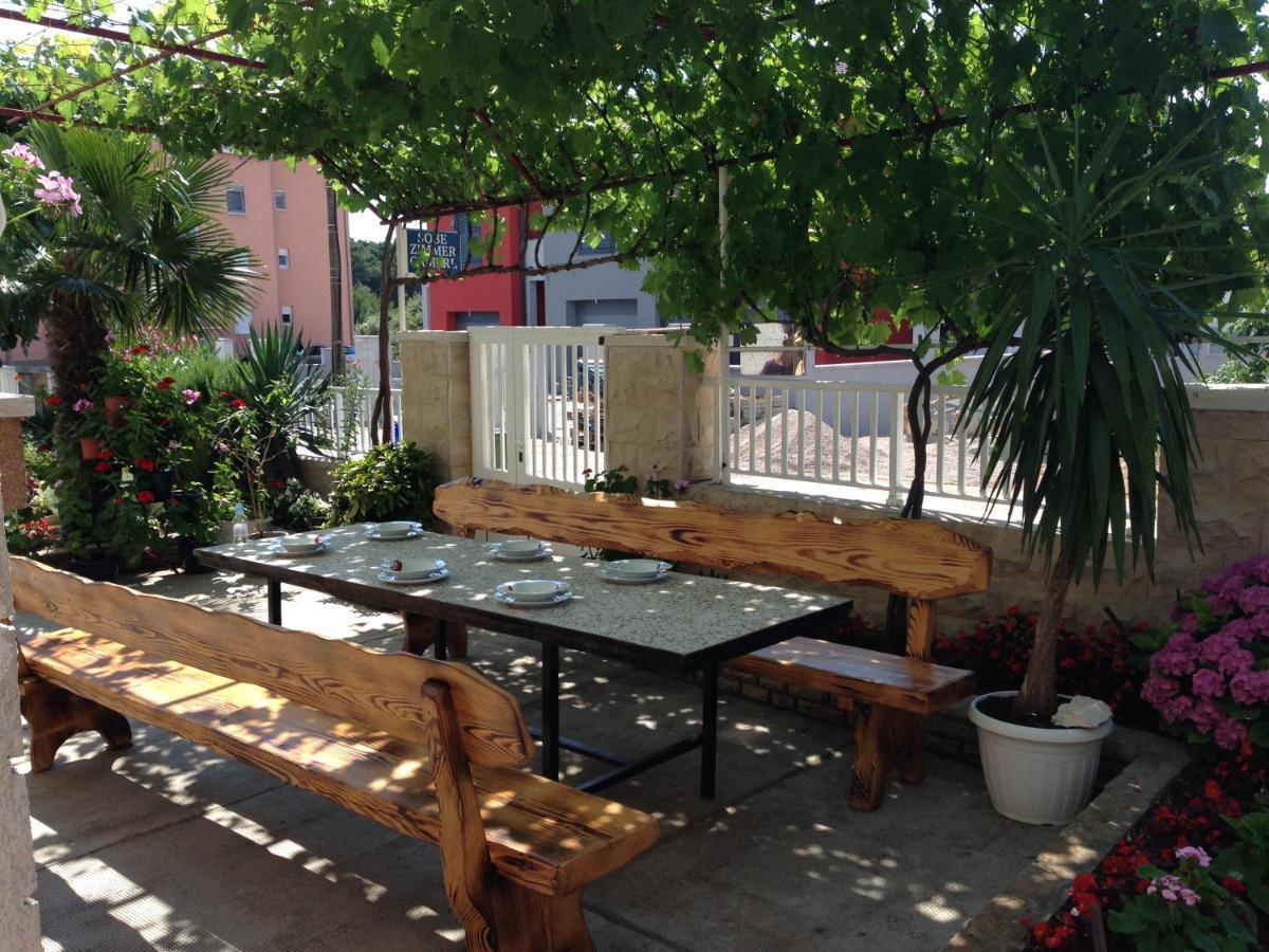 Apartmani Slavica บีโอกราดนาโมรู ภายนอก รูปภาพ