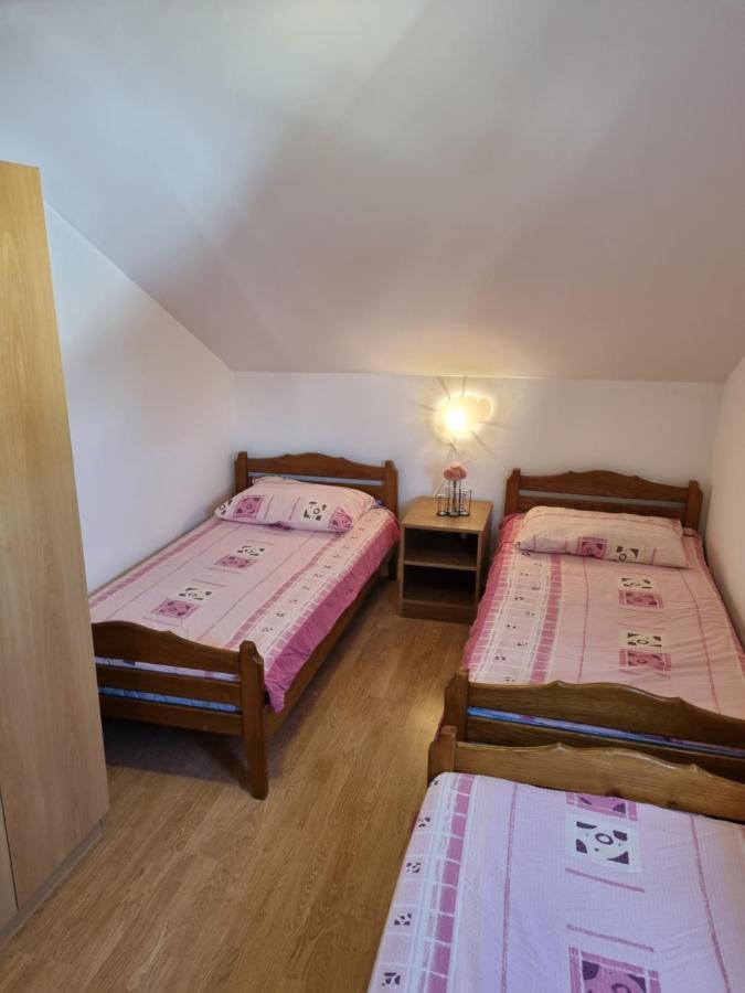 Apartmani Slavica บีโอกราดนาโมรู ภายนอก รูปภาพ